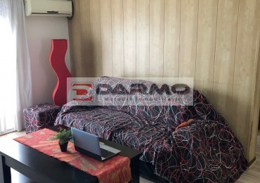 EXCELENTE DEPARTAMENTO EN PLENO CENTRO COMERCIAL DE CHILAVERT 3 AMB CON BALCON Y TERRAZA PROPIA  VILLA LUGANO