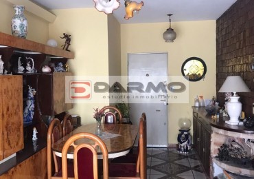 VENTA BARRIO AUTOPISTA EXCELENTE 4 AMB BALCON (TAPIALES)
